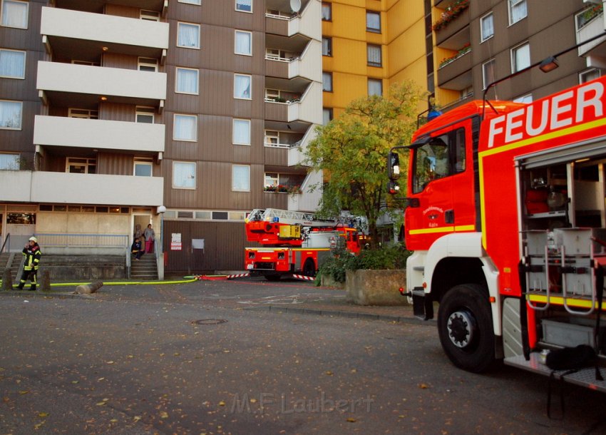 Feuer 3 Koeln Chorweiler Liverpoolerplatz P021.JPG